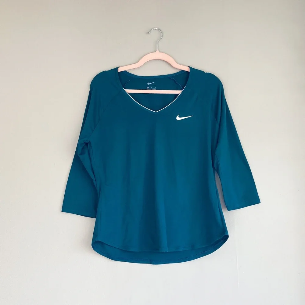 Nike Teal 3/4 Sleeve Athletic Top